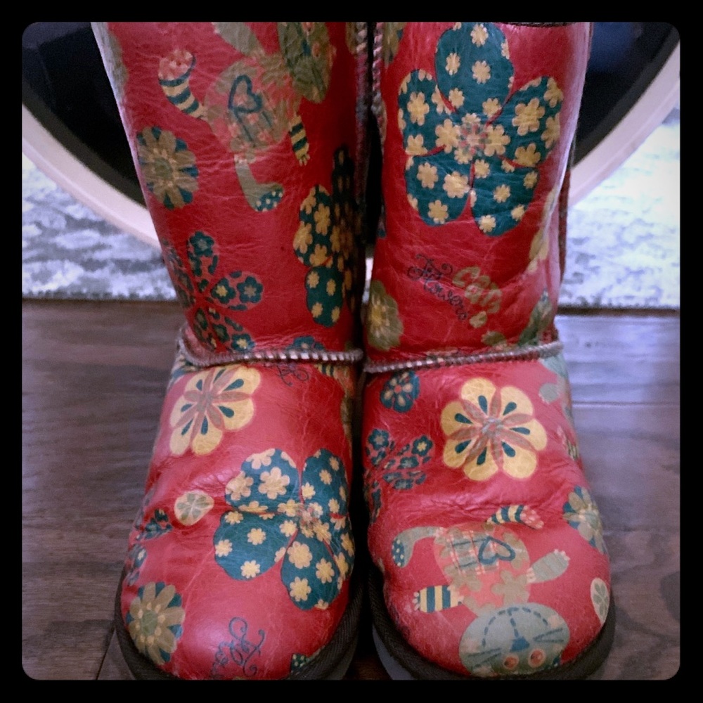 ✅ FINAL PRICE ADORABLE 🐱 Kitty + Flower Shearling Ausiie Boots